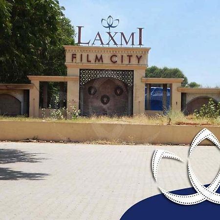 Laxmi Film City Resort Вадодара Екстер'єр фото